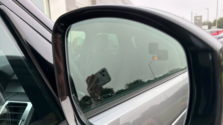 Land Rover Discovery 3.0 D350 Dynamic HSE 5dr Auto Diesel Station Wagon